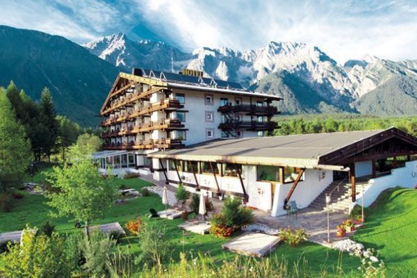 Kaysers Tirolresort Erwachsenenhotel (Mieming)